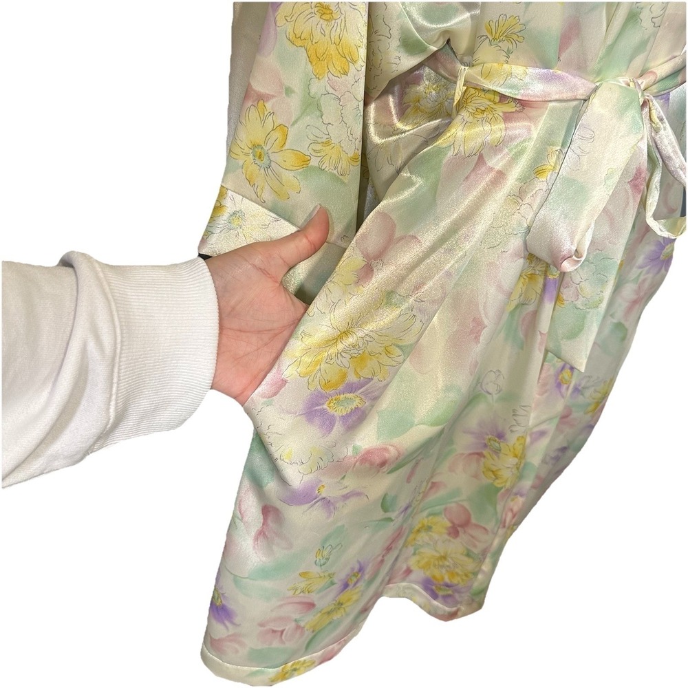 Vtg Dentelle Robe Short Floral Pastel Belt Women LG Pockets Bridal Romance - Picture 5 of 13